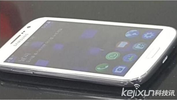 三星SamsungZ2真機(jī)諜照曝光 運(yùn)行Tizen系統(tǒng)