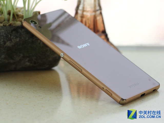 依舊三防 索尼Xperia Z3+今日?qǐng)?bào)價(jià)4099 