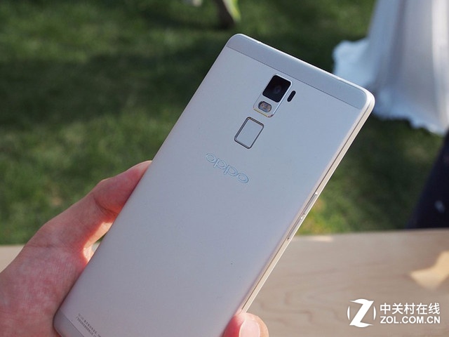強續(xù)航大屏機 OPPO R7 Plus報2799元 