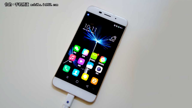 降價300還送移動電源 金立M5現(xiàn)售1969元