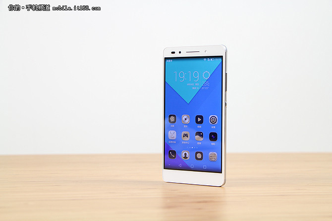 電信用戶福音 榮耀7直降三百現(xiàn)貨1899元