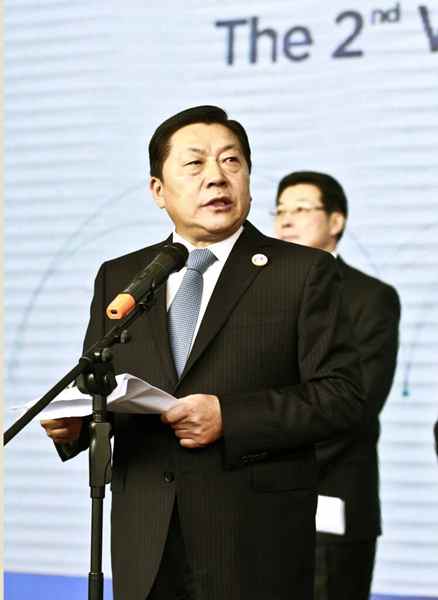 12月15日，中宣部副部長、中央網信辦主任、國家網信辦主任魯煒在第二屆世界<a href=/tech/internet/ target=_blank class=infotextkey>互聯(lián)網</a>大會“互聯(lián)網之光”博覽會開幕式上致辭。