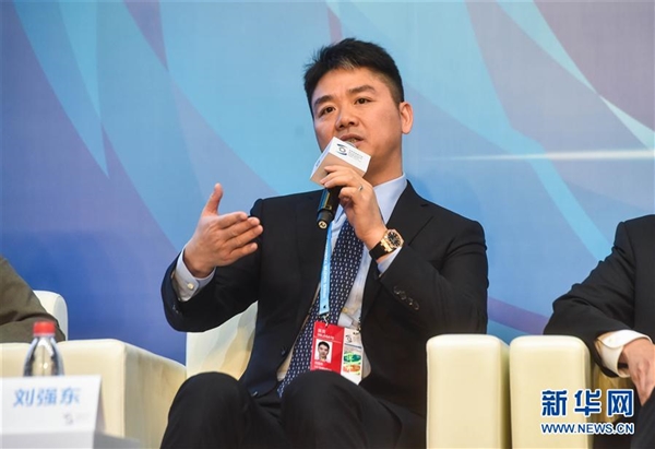 畫(huà)面太美！雷軍/馬云/李彥宏/馬化騰穿上西裝后