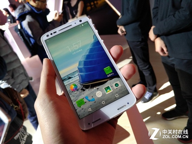 選擇決定實力 Moto X 極現(xiàn)場真機實拍