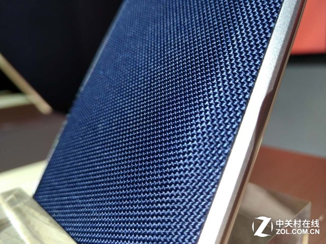 選擇決定實力 Moto X 極現(xiàn)場真機實拍