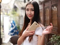 TCL樂玩2C金色版圖賞 簡約不凡的設(shè)計(jì)，