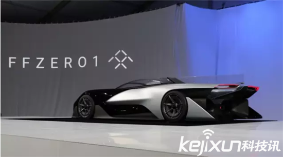 樂視超級(jí)汽車亮相：PK干趴特斯拉