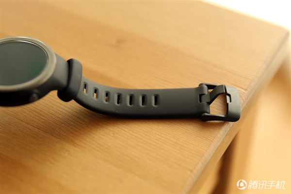 2388元！Moto 360運動版國行圖賞：硅膠腕帶
