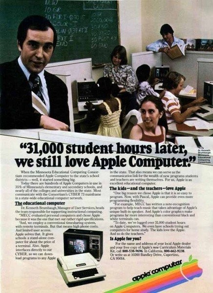 我們?nèi)匀粣厶O果電腦。面向?qū)W生群體的蘋果電腦廣告，1979年9月發(fā)布。