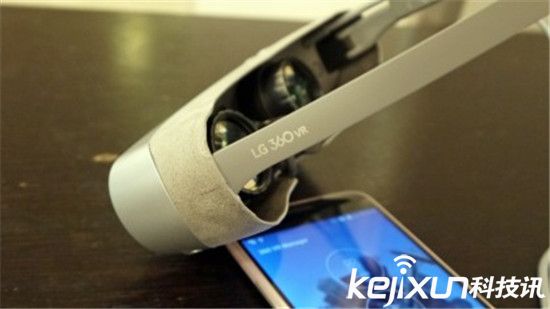 LG 360 VR上手：三星Gear VR不淡定了！