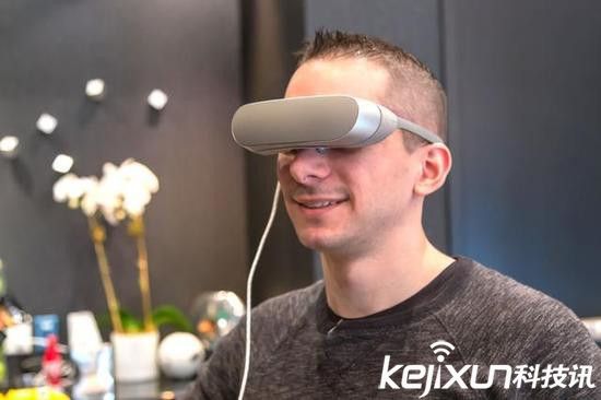 LG 360 VR上手：三星Gear VR不淡定了！