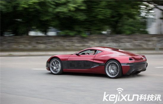 這款電動超級跑車土豪都不淡定了：特斯拉默默吃灰！