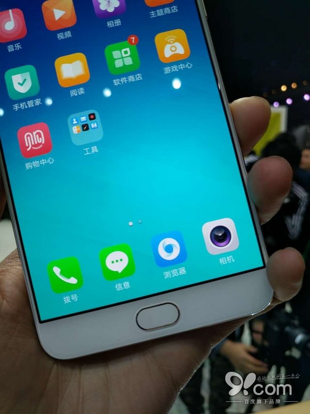 圓潤(rùn)均衡由內(nèi)而外 OPPO R9搶先體驗(yàn)