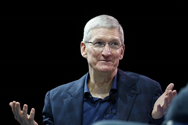 庫克：iPhone售價(jià)有點(diǎn)高 將降價(jià)