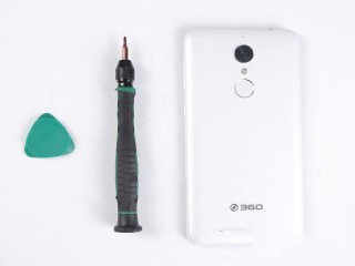 360手機N4做工怎么樣？360N4手機拆機圖解評測