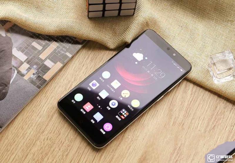 體驗(yàn)為王 360手機(jī)N4評(píng)測(cè)：對(duì)比<a href=/tags/87-0.html target=_blank class=infotextkey>魅藍(lán)</a>Note3/樂(lè)2誰(shuí)更具吸引力？