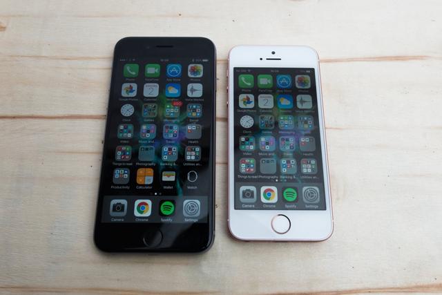 iPhone SE對比iPhone 6s：你應(yīng)該買哪款<a href=/mobile/ target=_blank class=infotextkey>手機</a>？