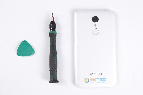 360手機N4做工如何？360手機N4拆機圖解評測