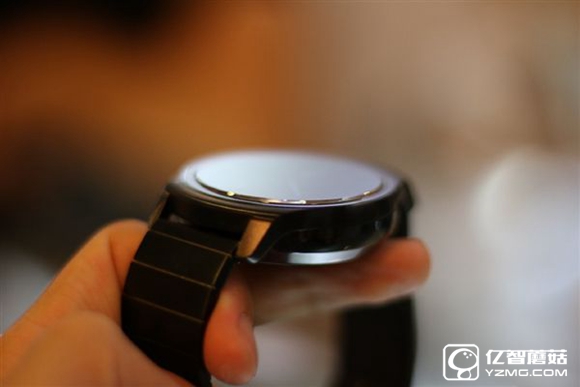 妹子也能戴了！Ticwatch 2現(xiàn)場圖賞：小巧時尚