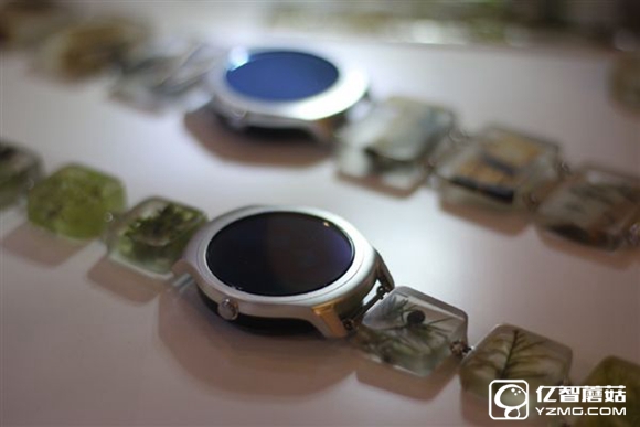 妹子也能戴了！Ticwatch 2現(xiàn)場圖賞：小巧時尚
