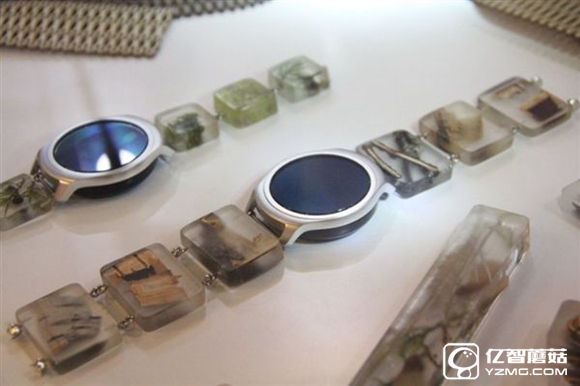 妹子也能戴了！Ticwatch 2現(xiàn)場圖賞：小巧時尚