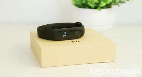 小米手環(huán)2一天感受 屏幕沒想象中給力