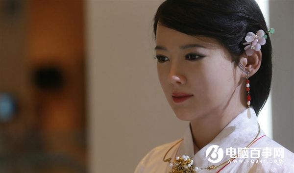 中國最美女機器人亮相：古色古香 美艷動人！