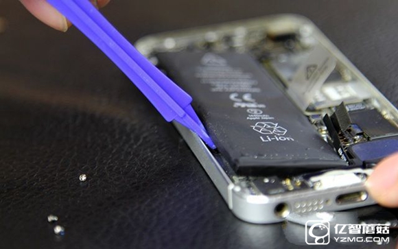蘋果手機(jī)怎么換電池？iPhone5更換電池圖文教程