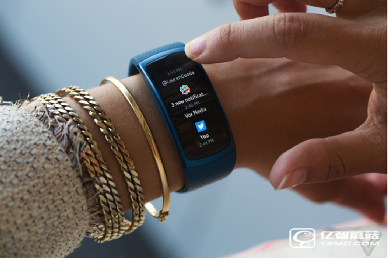 三星Gear Fit 2手環(huán)深度評測：1200元人民幣的價格 堪稱智能手環(huán)之巔