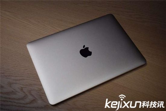 蘋果電腦MacBook Pro再曝光：傳輸速度極快！