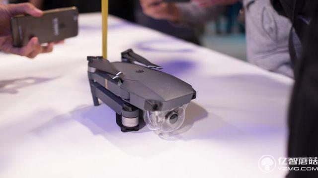 外媒上手大疆Mavic Pro折疊無人機(jī) 被感動(dòng)哭了