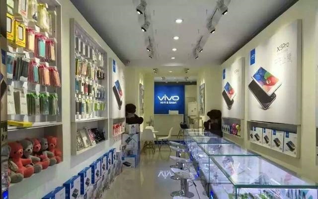 低配高價(jià)還理直氣壯 <a href=/tags/574-0.html target=_blank class=infotextkey>OPPO</a>和vivo給用戶灌了什么迷魂湯?