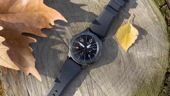 三星Gear S3 frontie更爺們了！但系統(tǒng)真難用