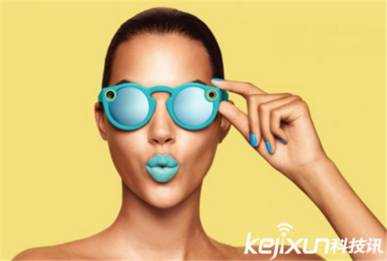 Spectacles可拍照眼鏡 瞬間席卷美國網(wǎng)絡(luò)