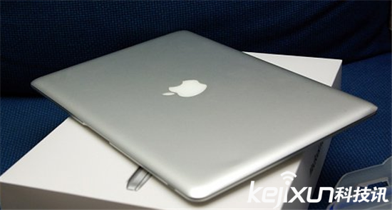 新MacBook Pro開蓋即開機(jī) 原來背后還有個(gè)故事