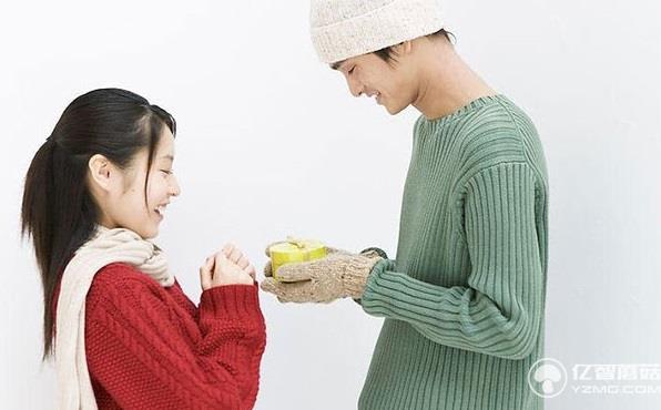 圣誕節(jié)送什么？適合送女孩的電視盒子推薦