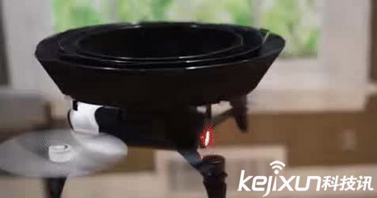 世界首款空氣凈化無人機(jī) 對抗霧霾新思路