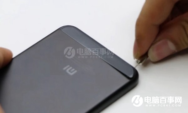 小米5C后蓋怎么打開(kāi)？能換嗎？小米5c拆后蓋教程