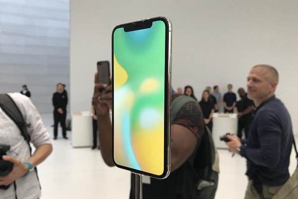 蘋(píng)果iPhone X參數(shù)詳解與真機(jī)圖賞 iPhone X參數(shù)配置怎么樣