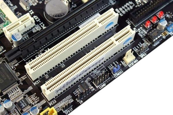 顯卡PCI/AGP/PCI-E接口啥區(qū)別？看完秒懂