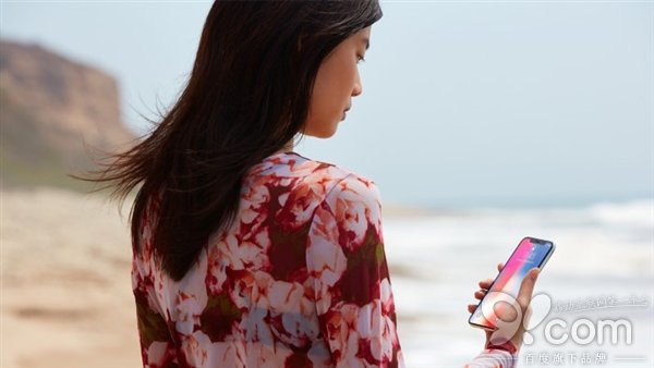 蘋果iPhone X續(xù)航表現(xiàn)出色，充電速度沒法忍