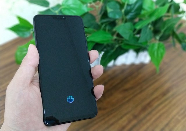 vivo X21值得買(mǎi)嗎？vivo X21屏幕指紋版評(píng)測(cè)