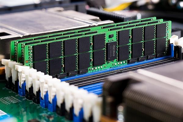 三星電子展示64GB的DDR4內存，稱未來可做到單條256GB