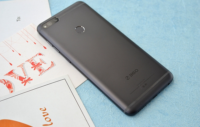 360 N7和小米6X哪個(gè)好 360手機(jī)N7與小米6X區(qū)別對(duì)比