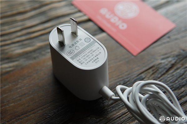 天貓精靈方糖智能音箱評測：麻雀雖小，五臟俱全