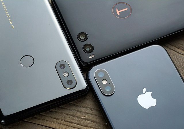 堅果R1、小米MIX2S、iPhone X對比評測 國產(chǎn)旗艦對決蘋果