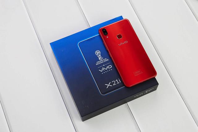 vivo X21i評測：接地氣的全面屏手機 vivo X21i值得買嗎？