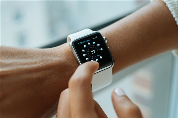 蘋果watchOS 5正式發(fā)布：新增對講機(jī)、手表支持互發(fā)語音