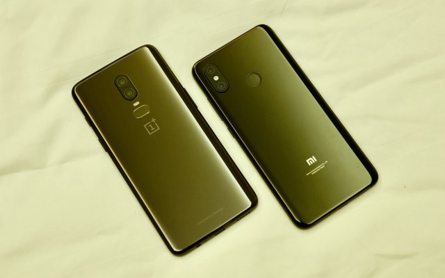 小米8和一加6買哪個(gè)好？差價(jià)500小米8對比一加6的區(qū)別