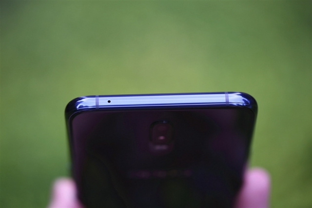 OPPO R17值得買(mǎi)嗎？OPPO R17詳細(xì)評(píng)測(cè)